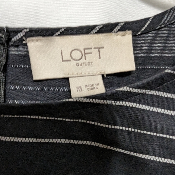 Women's Loft Sleeveless Dress - Picture 5 of 10